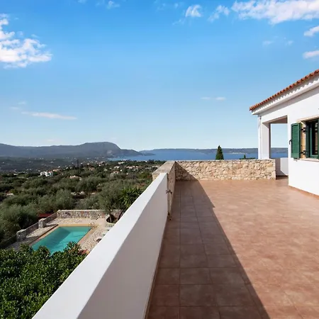 Villa Piper - Pool - Jacuzzi - Sea View - Near The Hriszí Aktí Haniá